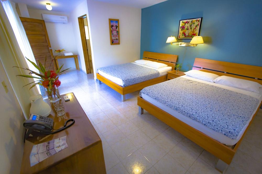 Hotel Restaurant Cyvadier Plage Жакмель Экстерьер фото