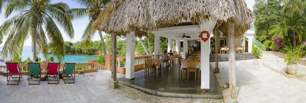 Hotel Restaurant Cyvadier Plage Жакмель Экстерьер фото