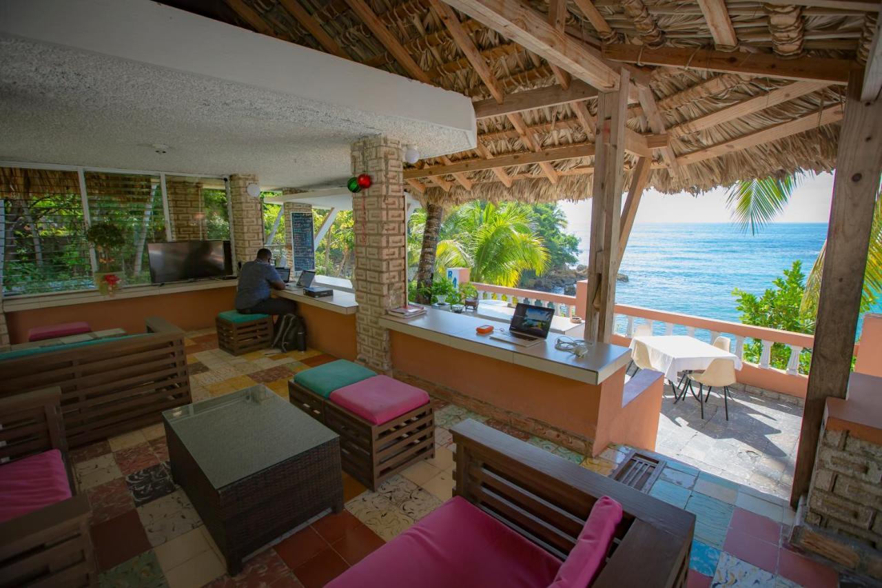 Hotel Restaurant Cyvadier Plage Жакмель Экстерьер фото