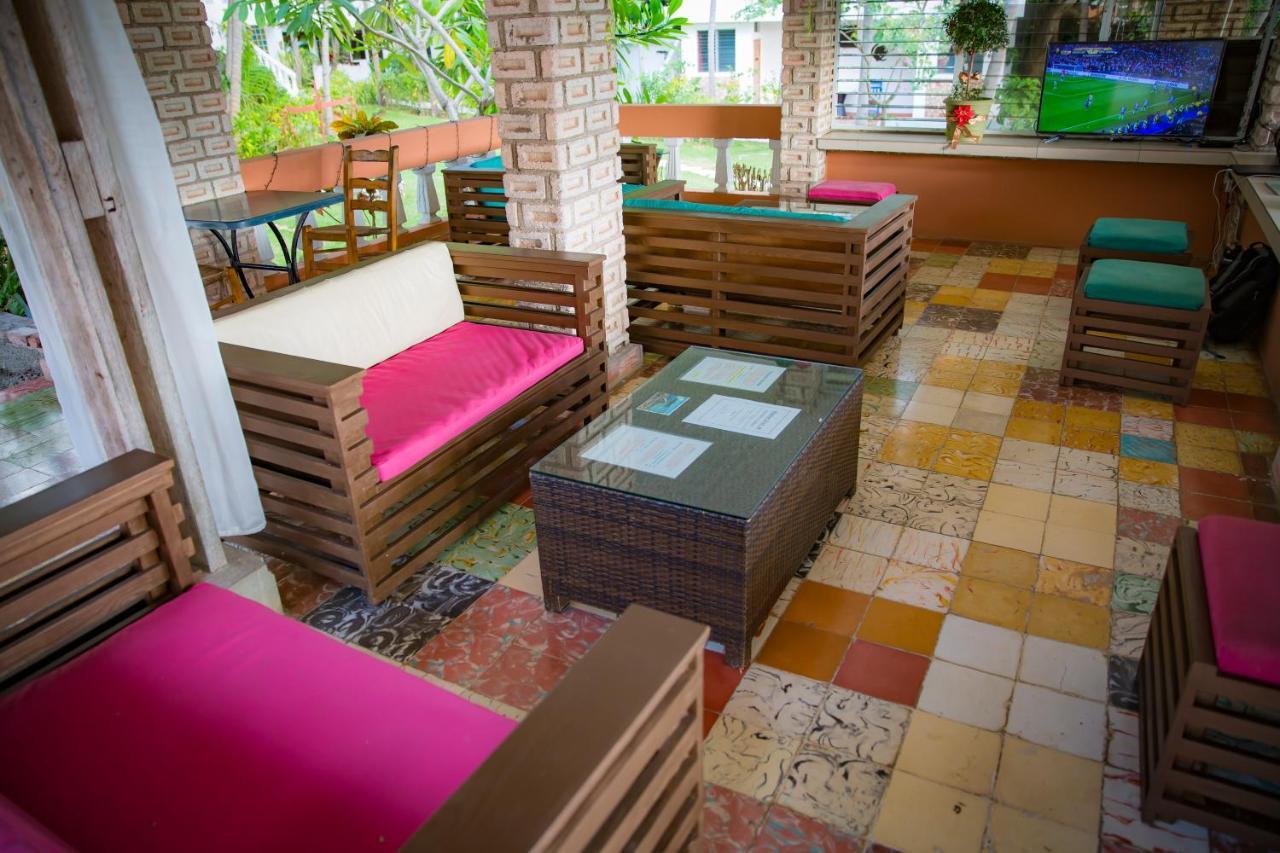 Hotel Restaurant Cyvadier Plage Жакмель Экстерьер фото