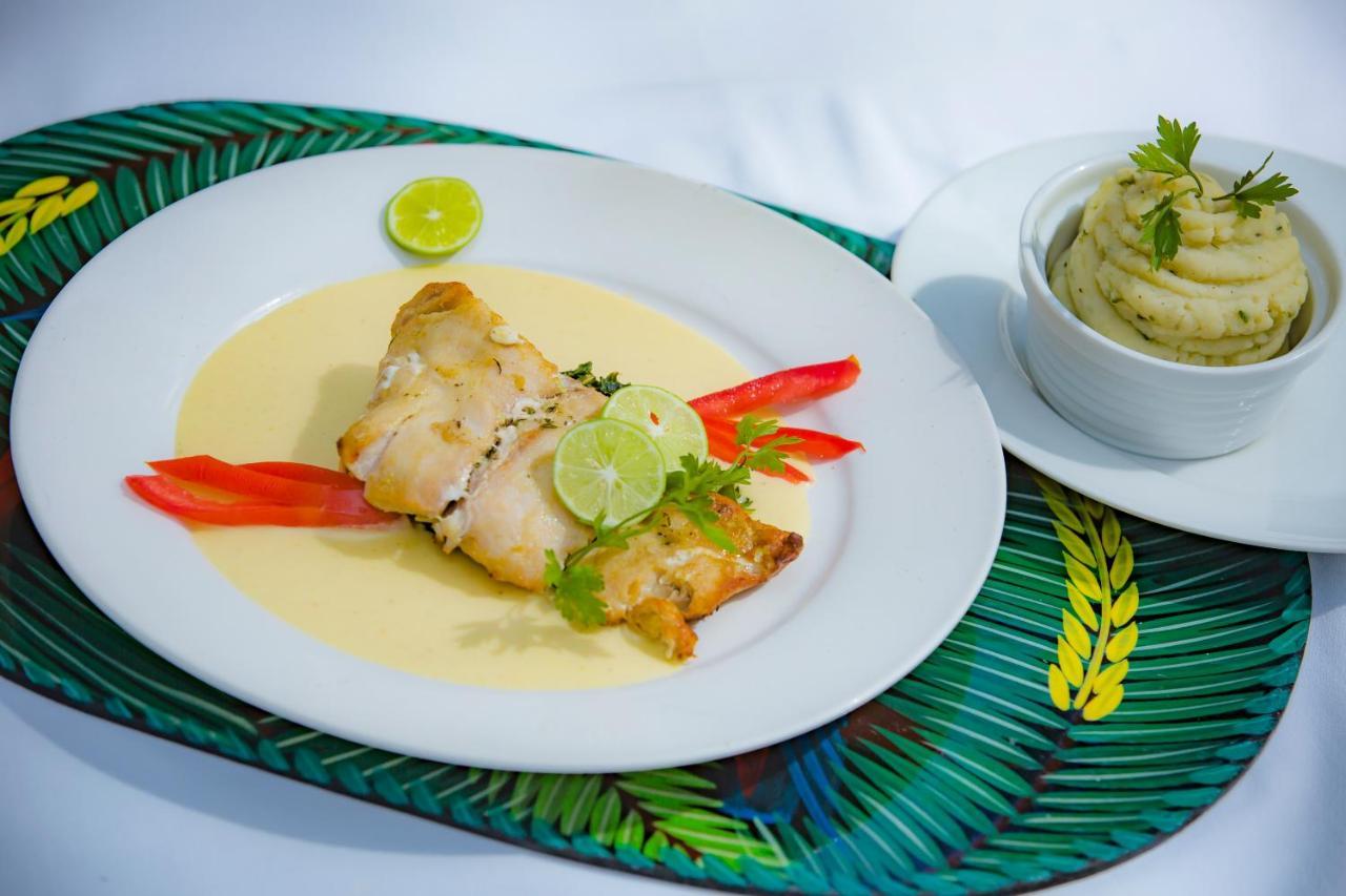 Hotel Restaurant Cyvadier Plage Жакмель Экстерьер фото